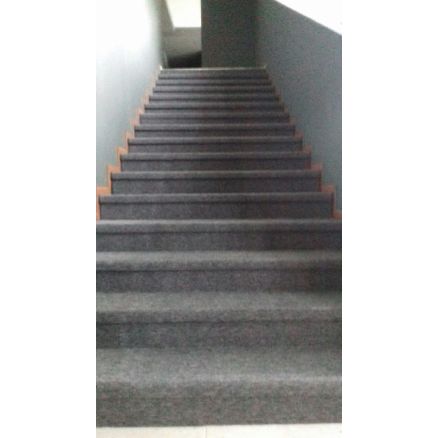 CARPET LAYING ON CAFE PERISTERI STAIRS